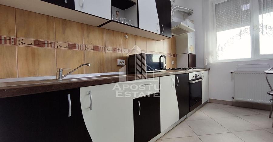 Apartament cu 2 camere semidecomandat, mobilat în UTA