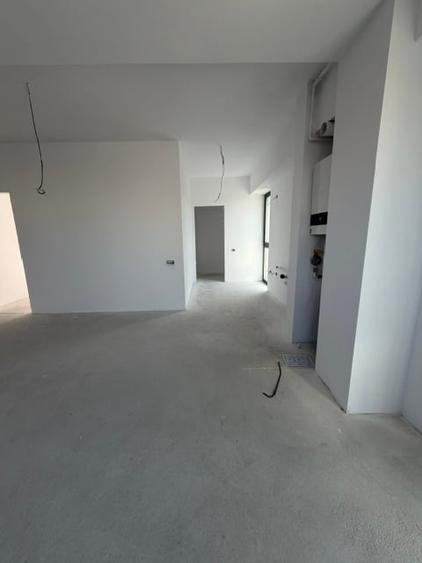 Apartament cu 3 camere decomandat în P-ța Alba Iulia