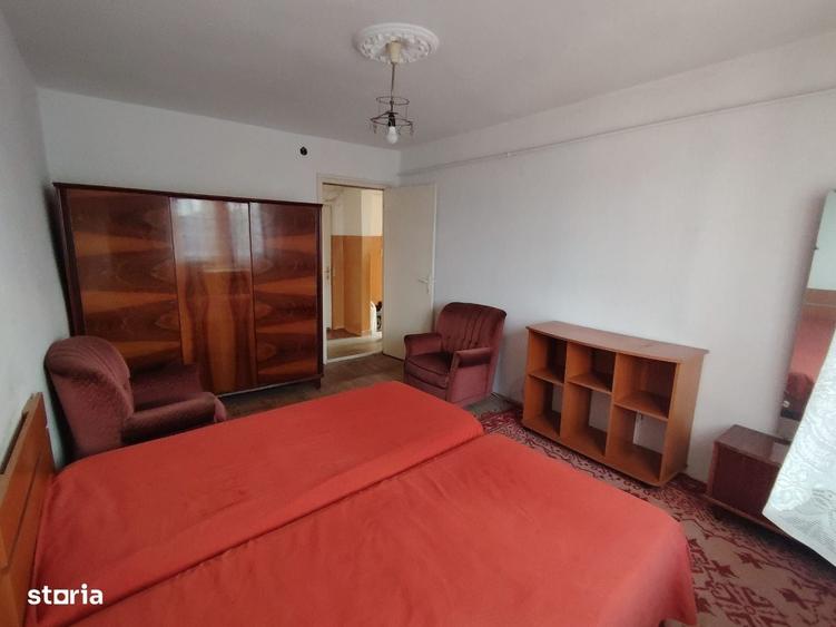 Apartament cu 3 camere în Micro 9