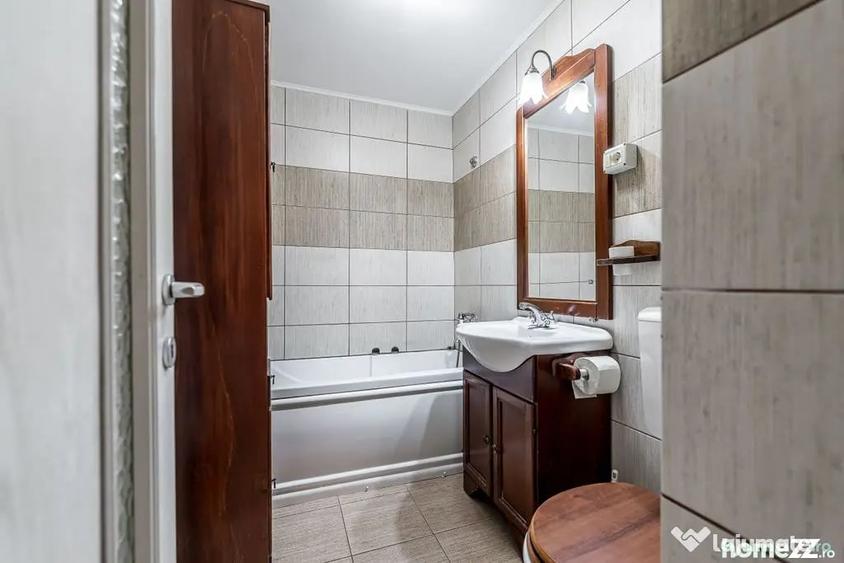 Apartament cu 3 camere decomandat în Micălaca