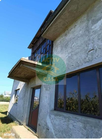 Casă cu 5 camere cu Teren 1200 Mp în Tămășeni