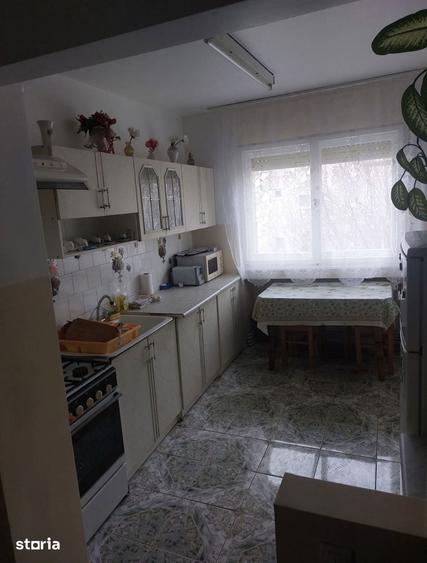 Apartament cu 2 camere, semidecomandat, etaj 4 din 4 , Blv. Muncii, Mi - 4