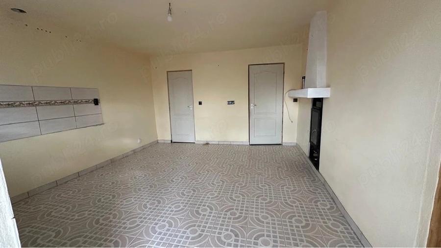 Casă cu 4 camere cu Teren 630 Mp în Ilia