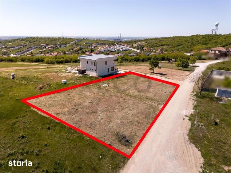 Teren de 1388 mp, în Paleu