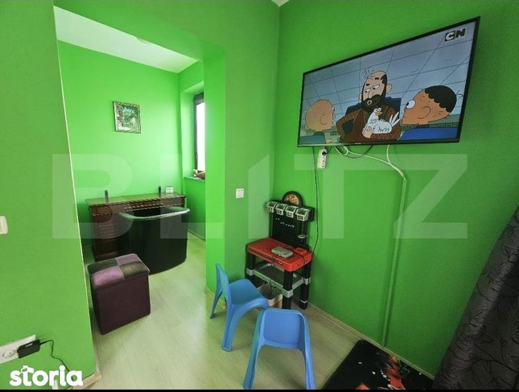 Casă cu 5 camere cu Teren 300 Mp în Florilor