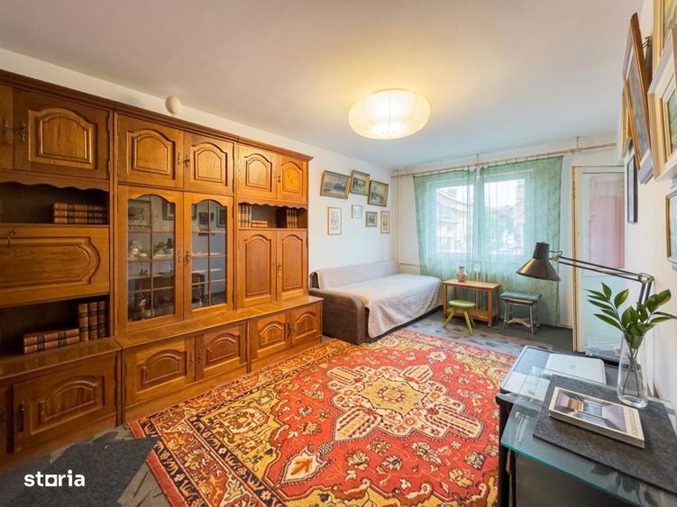 Apartament cu 3 camere decomandat în Pantelimon
