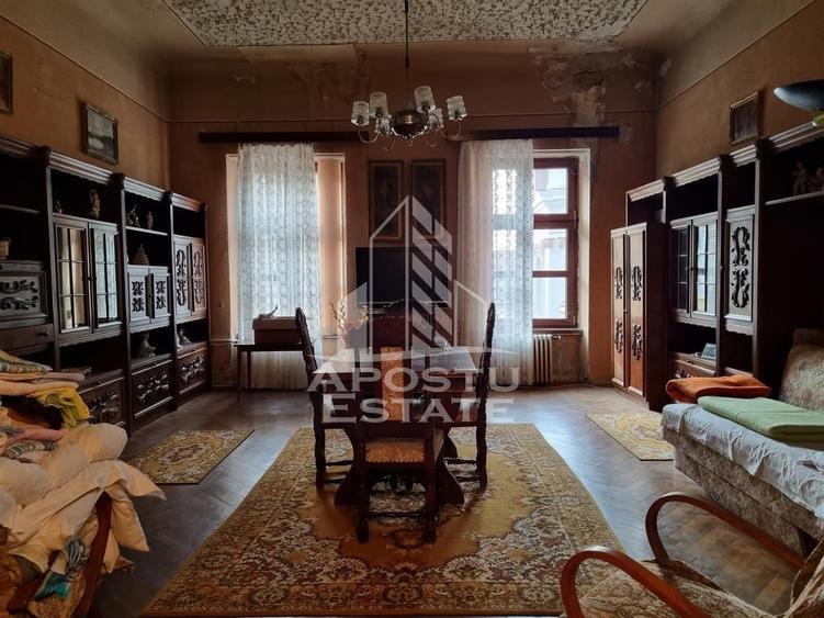 Apartament cu 4 camere nedecomandat, mobilat în Ultracentral