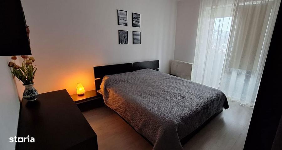 Apartament cu 3 camere decomandat în Turnișor