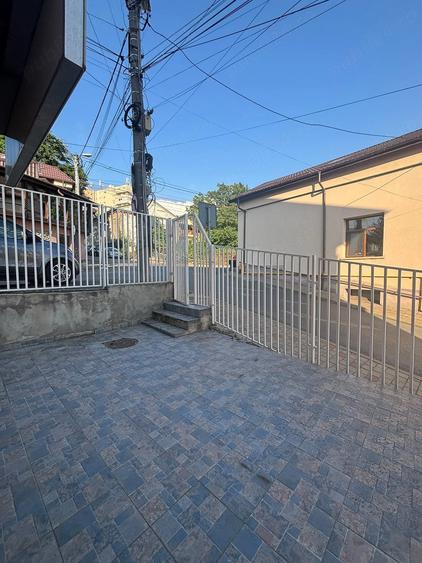 Spațiu comercial, de 22 mp, în Central
