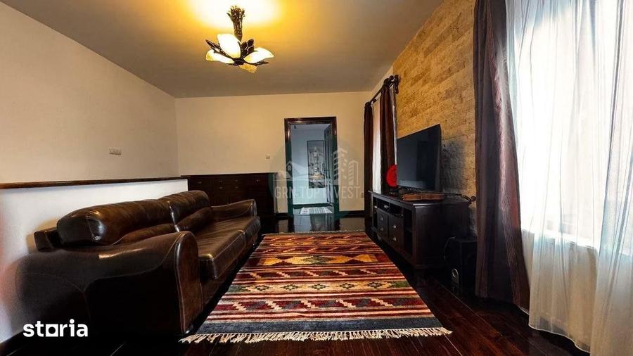Apartament cu 3 camere decomandat în Central