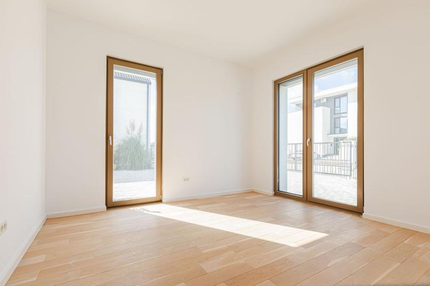 Duplex cu 4 camere cu Canalizare în Exterior Nord