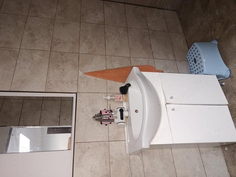 Casă cu 3 camere cu Teren 120 Mp în Central