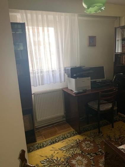 Apartament cu 4 camere decomandat în Ultracentral