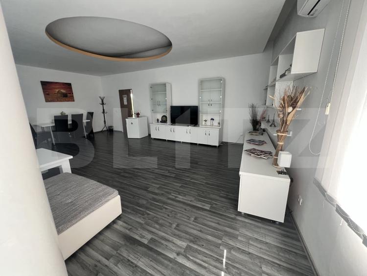 Casă individuală cu 10 camere cu Piscina în Girocului