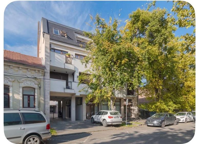 Apartament cu 3 camere decomandat în Ultracentral
