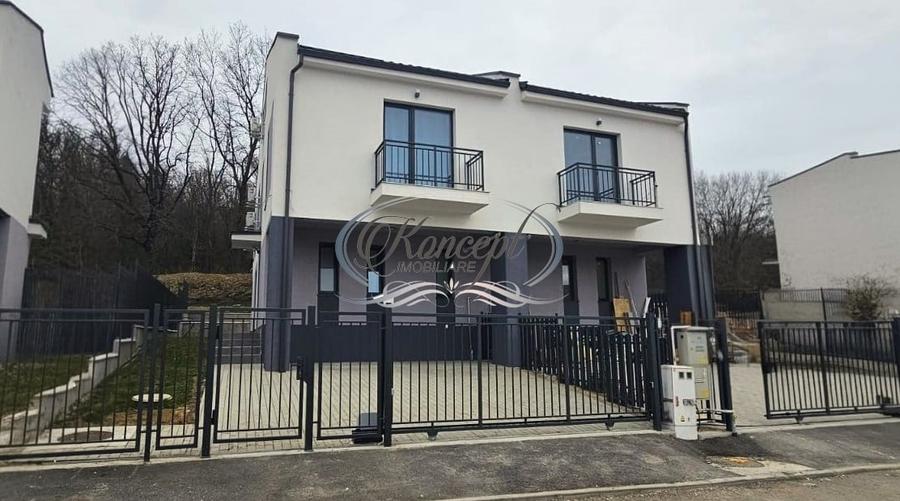 Duplex cu 5 camere cu Canalizare în Iris