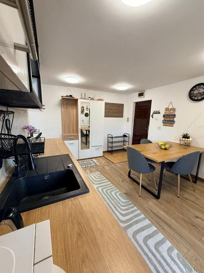 Apartament cu 2 camere decomandat în Central