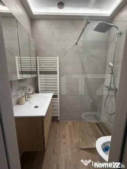 Casă cu 4 camere cu Teren 20 Mp în Central