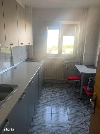 Apartament cu 2 camere decomandat în Tei