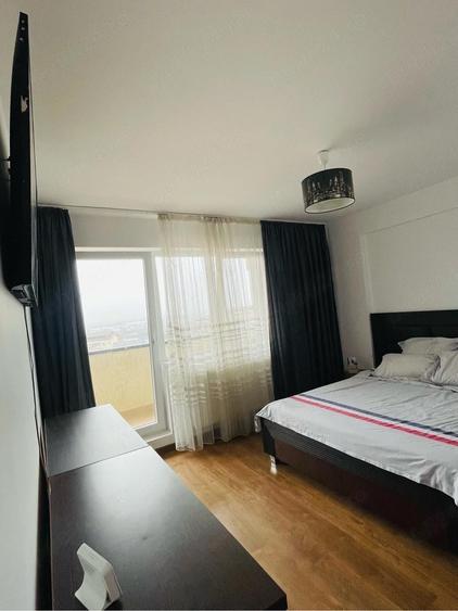 Apartament cu 5 camere decomandat în Central