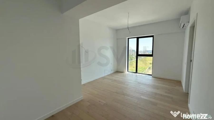 Apartament cu 4 camere decomandat în Cotroceni