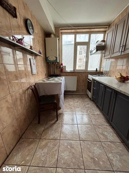 Vanzare apartament 3 camere, Micro 19, 60 mp - 5