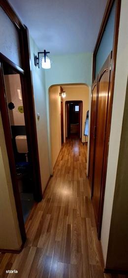 Apartament cu 3 camere decomandat în Popa Șapcă