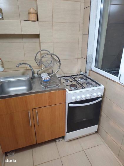 Apartament cu 2 camere decomandat, mobilat în Calea Severinului