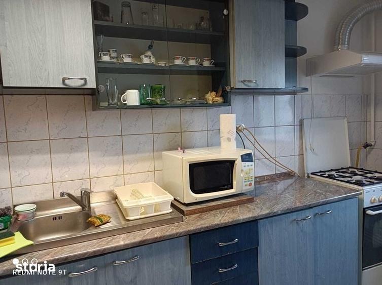 Apartament cu 3 camere decomandat în Mărăști