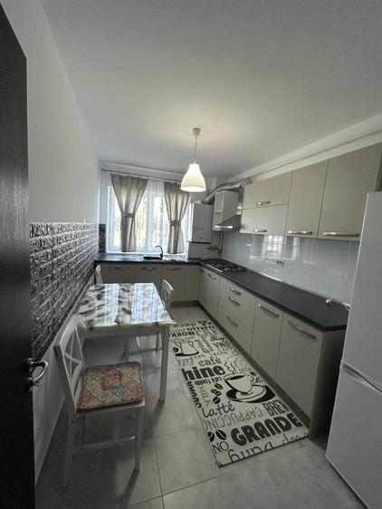 Garsonieră decomandată, mobilată în Sânpetru