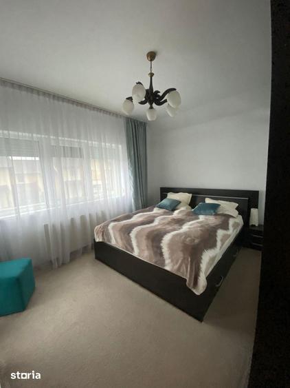 Casă cu 4 camere cu Teren 120 Mp în Florești
