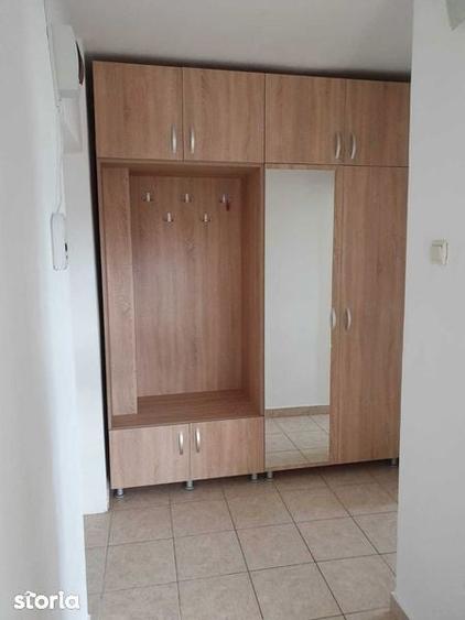 Garsonieră decomandată în Nicolina