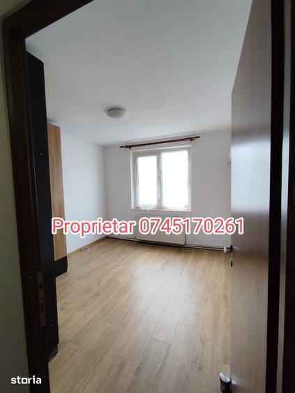 Apartament cu 3 camere decomandat în Berceni
