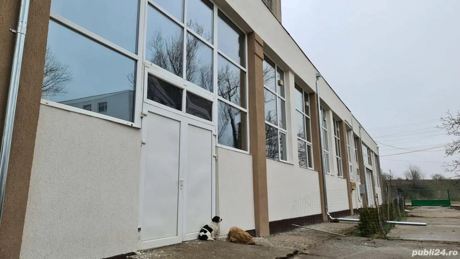 Spațiu comercial, de 300 mp, în Central