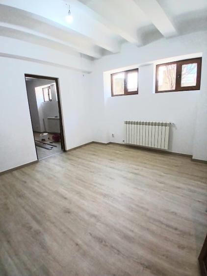 Apartament cu 3 camere în Primăverii