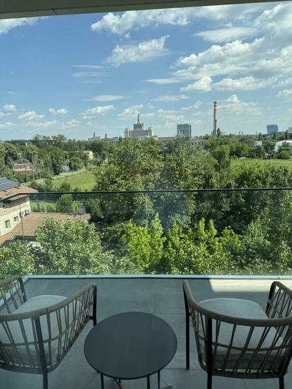 Apartament cu 2 camere decomandat în Băneasa