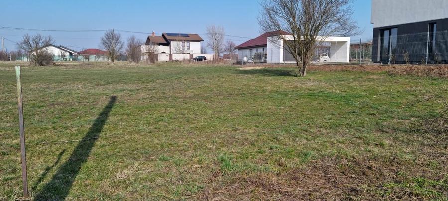 Teren Construcții intravilan de 701 mp, în Dumbrăvița