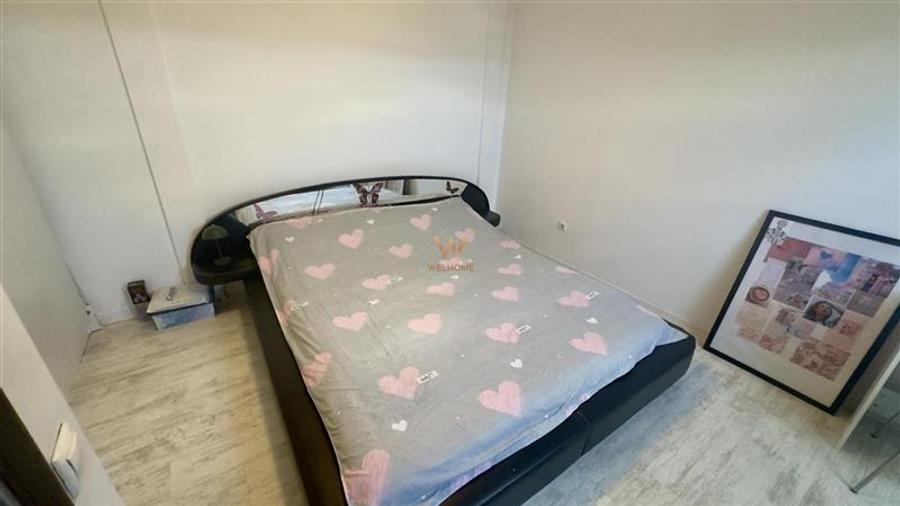 Apartament cu 3 camere nedecomandat în Lazaret