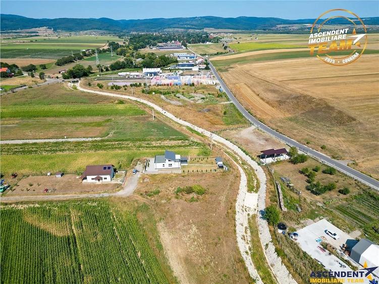 Teren de 824 mp, în Arcuș