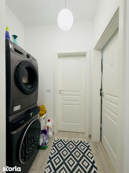 Apartament cu 2 camere decomandat în Girocului