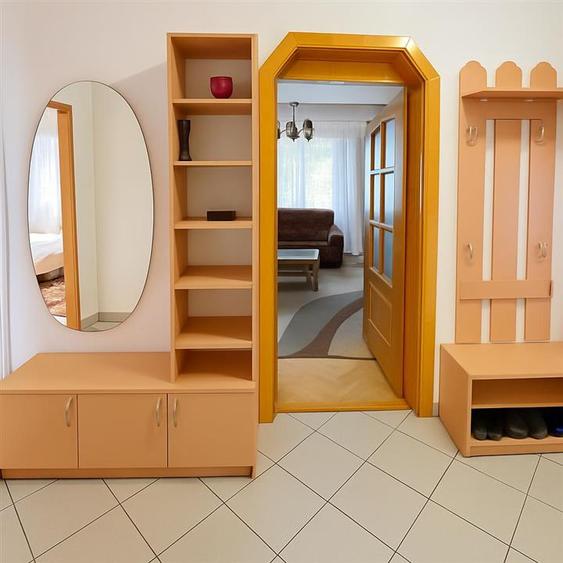 Apartament cu 3 camere decomandat în Valenta