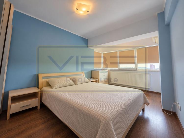 Apartament cu 4 camere decomandat, mobilat în Central