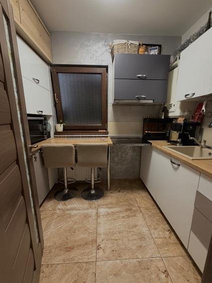 Garsonieră decomandată în Granit