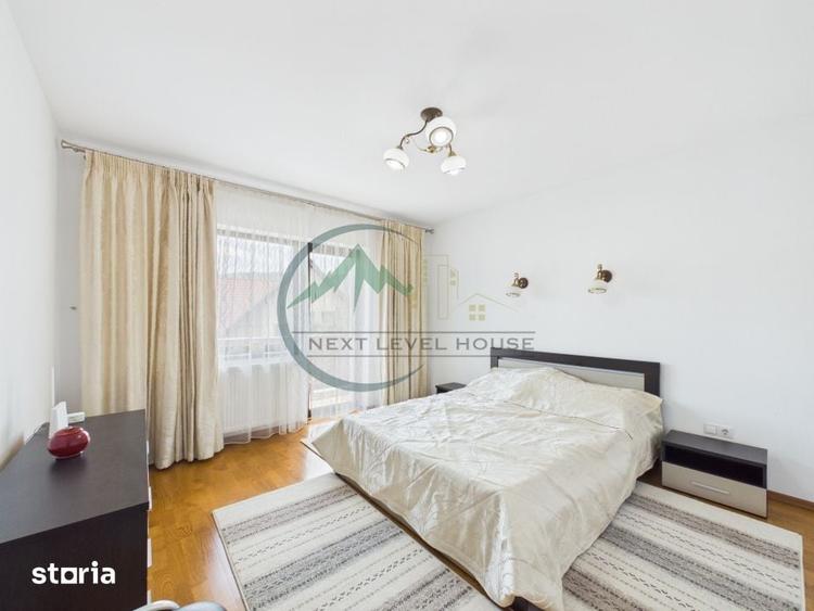Casă cu 10 camere cu Teren 1009 Mp în Central