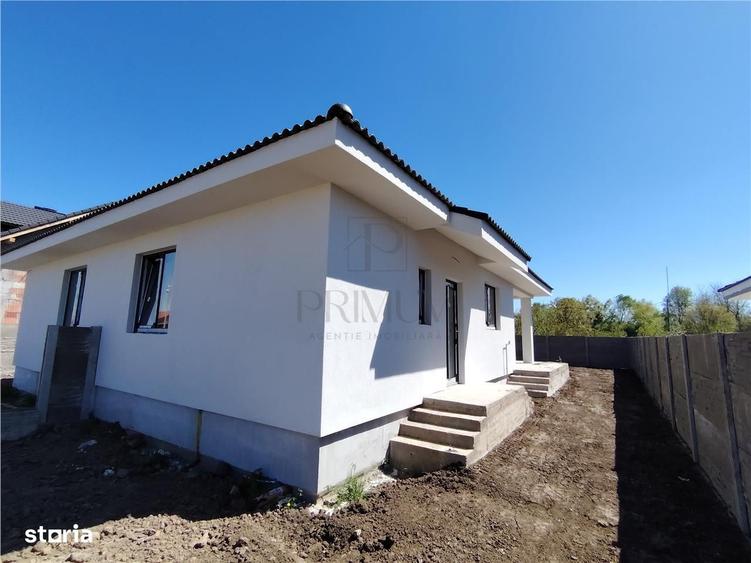 Casă cu 3 camere în Albina