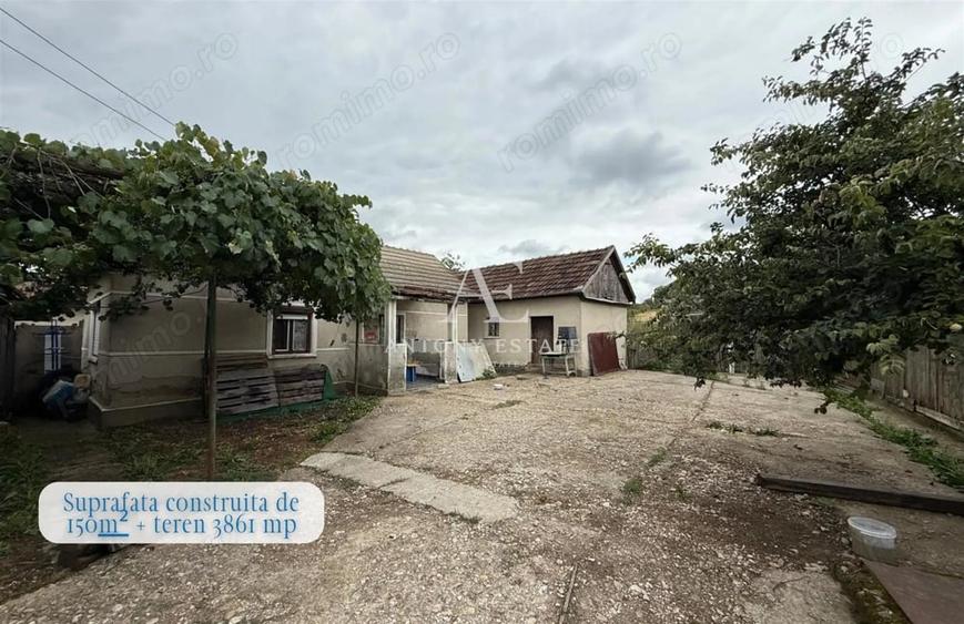 Casă cu 2 camere cu Teren 3861 Mp în Șumugiu