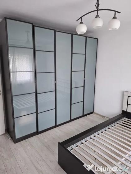 Apartament cu 3 camere semidecomandat în Mărășești