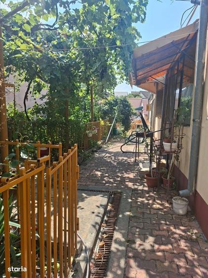 Casă cu 3 camere cu Teren 327 Mp în Central