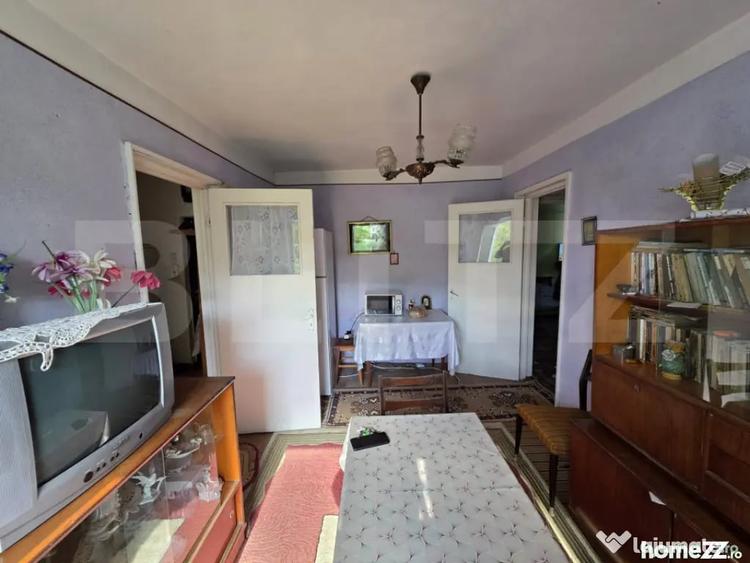 Apartament cu 3 camere semidecomandat în Central