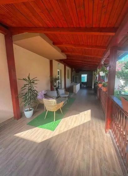 Casă cu 5 camere în Oncea